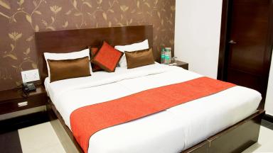 hotel room main image hotel room main image