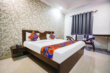 hotel room main image hotel room main image