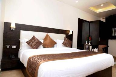 hotel room main image hotel room main image