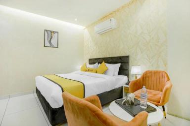 hotel room main image hotel room main image