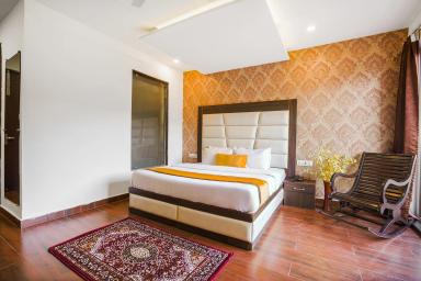 hotel room main image hotel room main image