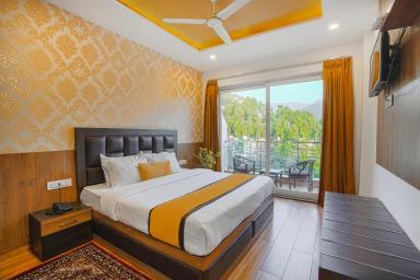 hotel room main image hotel room main image