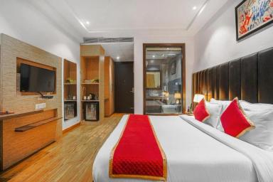 hotel room main image hotel room main image