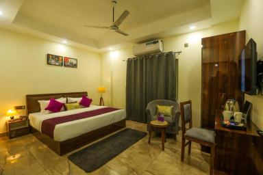 hotel room main image hotel room main image