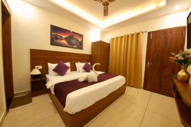 hotel room main image hotel room main image