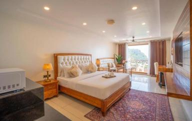 hotel room main image hotel room main image