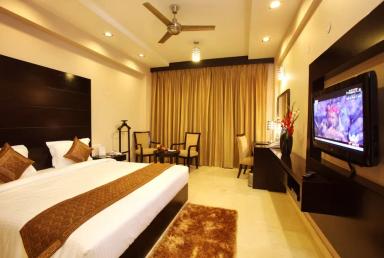 hotel room main image hotel room main image