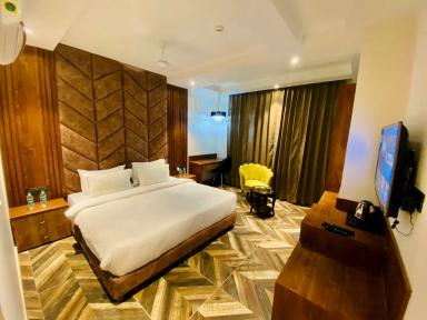 hotel room main image hotel room main image