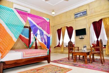 hotel room main image hotel room main image