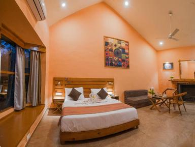 hotel room main image hotel room main image