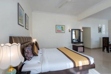 hotel room main image hotel room main image