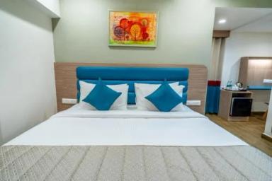 hotel room main image hotel room main image