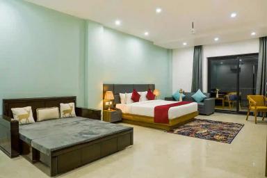 hotel room main image hotel room main image