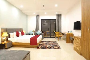 hotel room main image hotel room main image