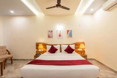 hotel room main image hotel room main image