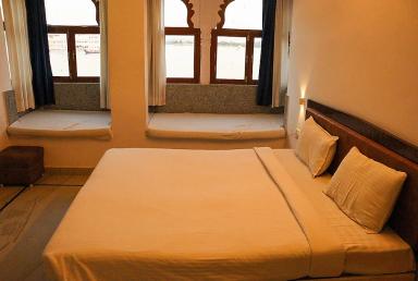 hotel room main image hotel room main image